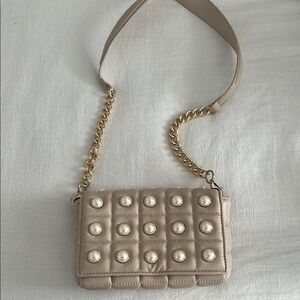 Elegant Cream Quilted Shoulder Bag